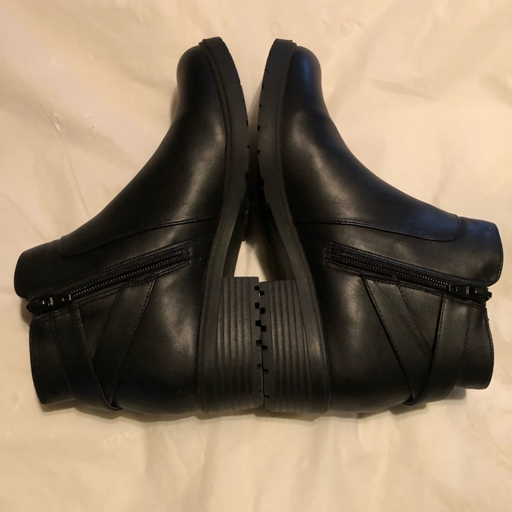 Gianni Bini Brennin Buckled Booties NWOT - Picture 4 of 12